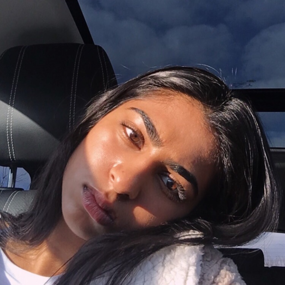 Meet your Posher, Rishva